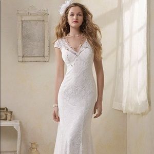 BRAND NEW Alfred Angelo Wedding Dress.